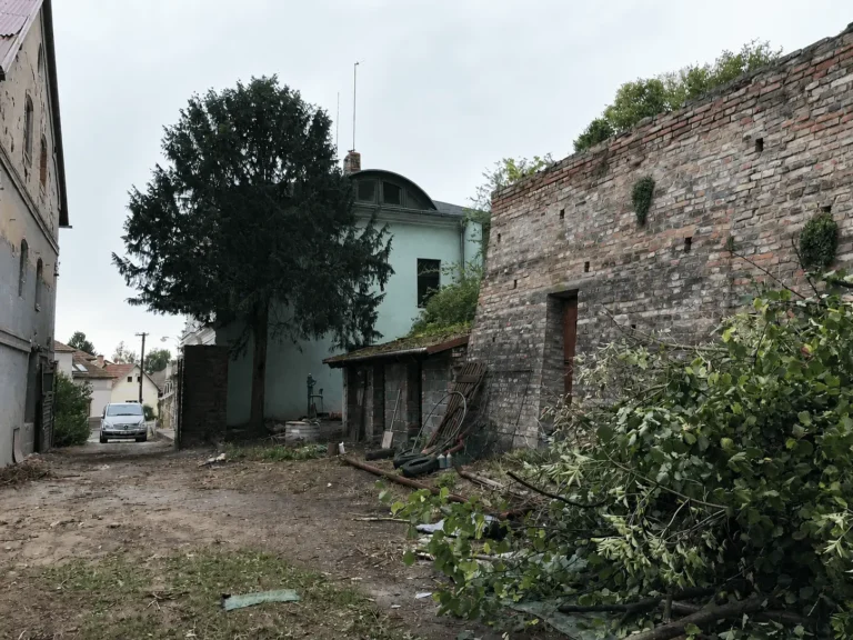 Dům penzionu Za Stromem v Opočně před rekonstrukcí